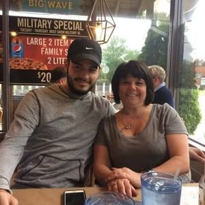 Meet your Posher, Amy